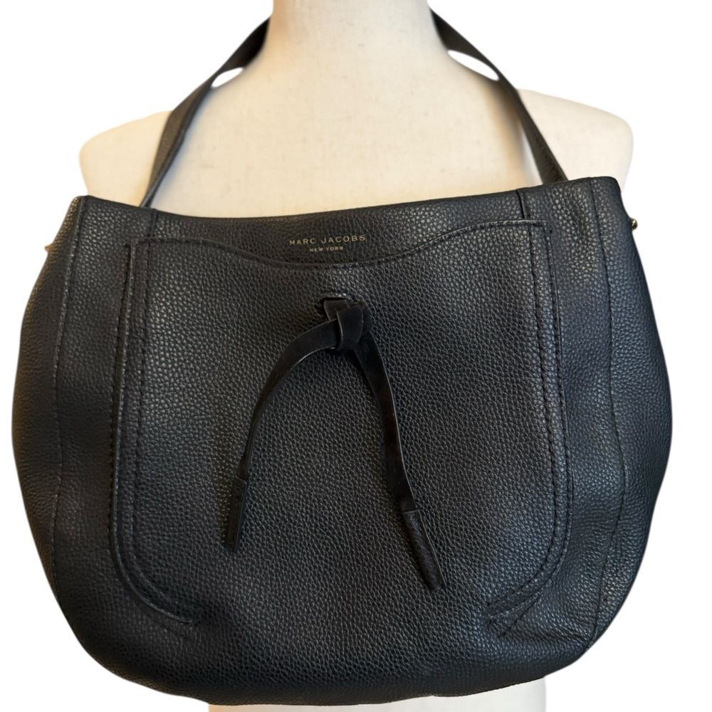 Marc Jacobs Elegant Black Shoulder Bag